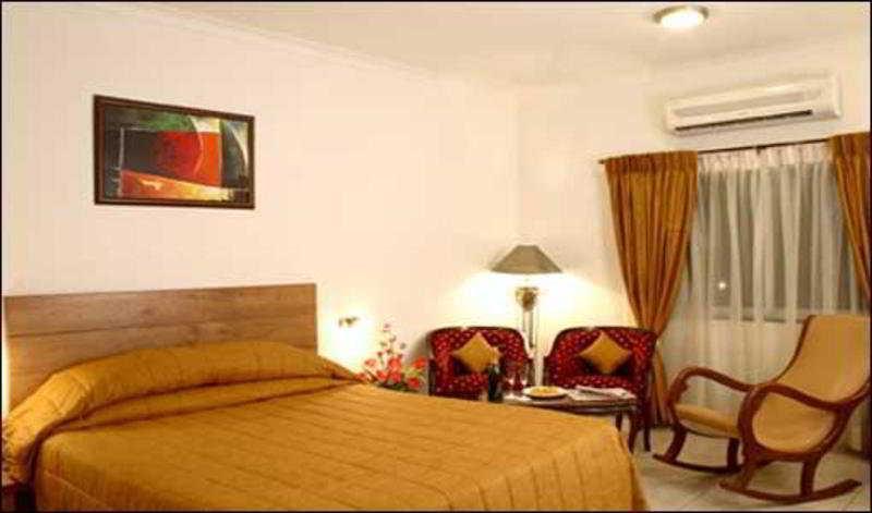 Octave Hotel - Double Road Bangalore Extérieur photo