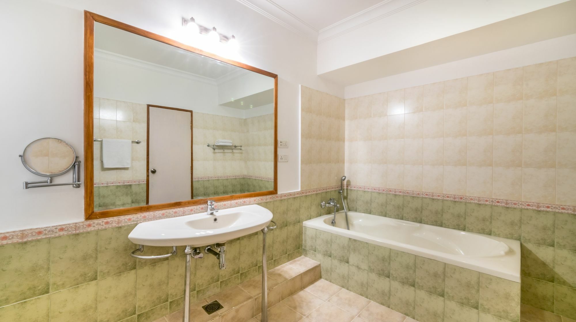 Octave Hotel - Double Road Bangalore Extérieur photo