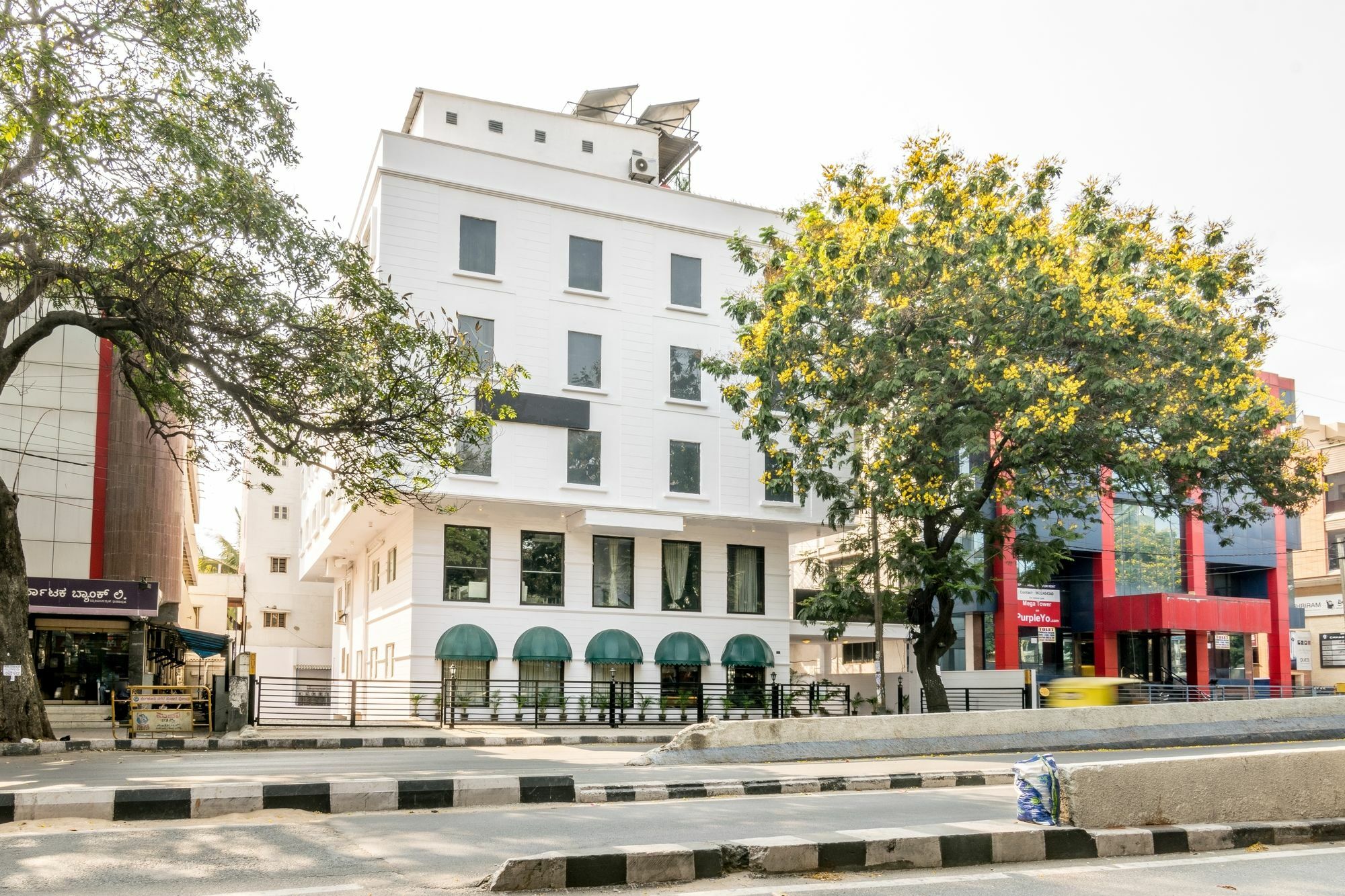 Octave Hotel - Double Road Bangalore Extérieur photo